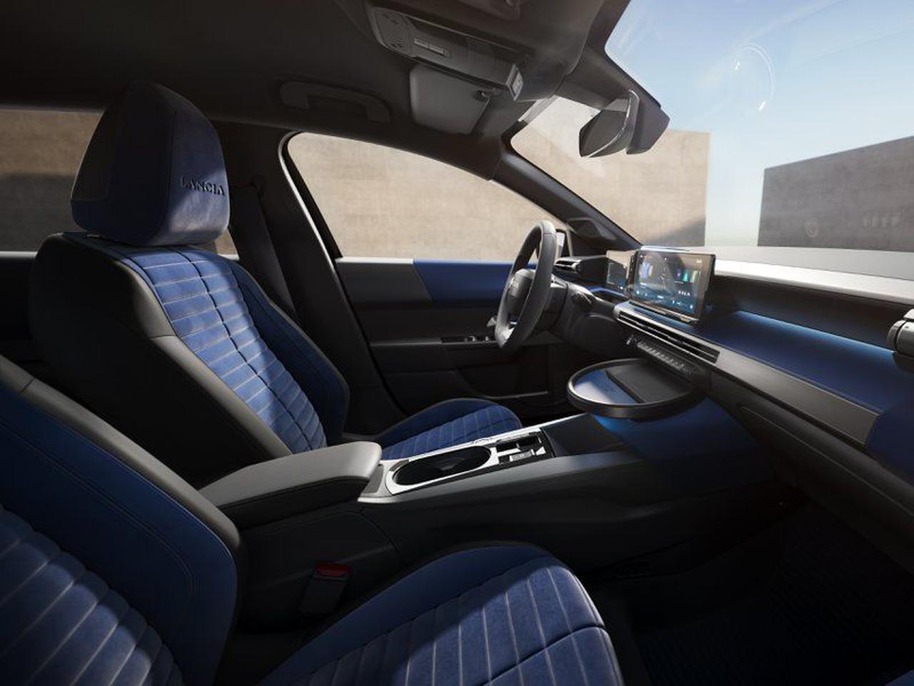 LANCIA Ypsilon Hybrid e-DCT - 4