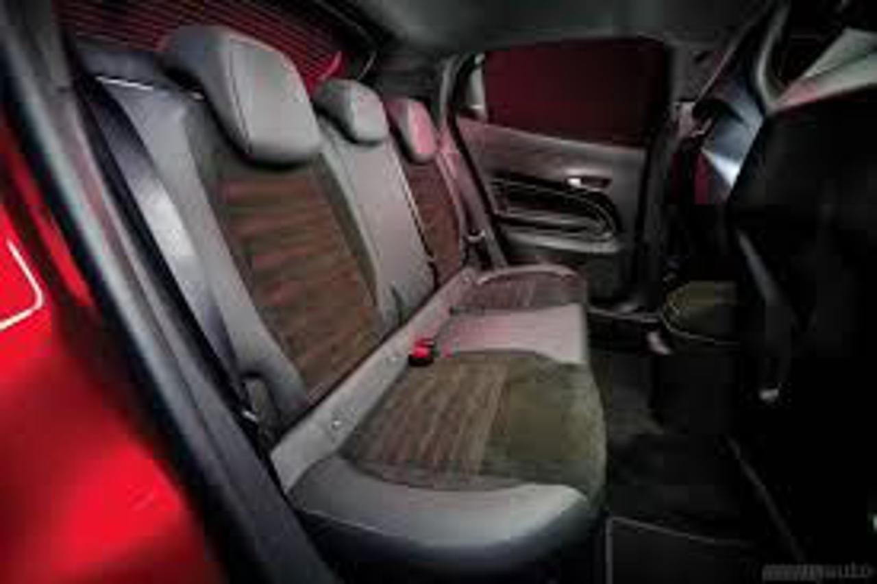 ALFA ROMEO Junior 1.2 136 CV Hybrid eDCT6 - 4