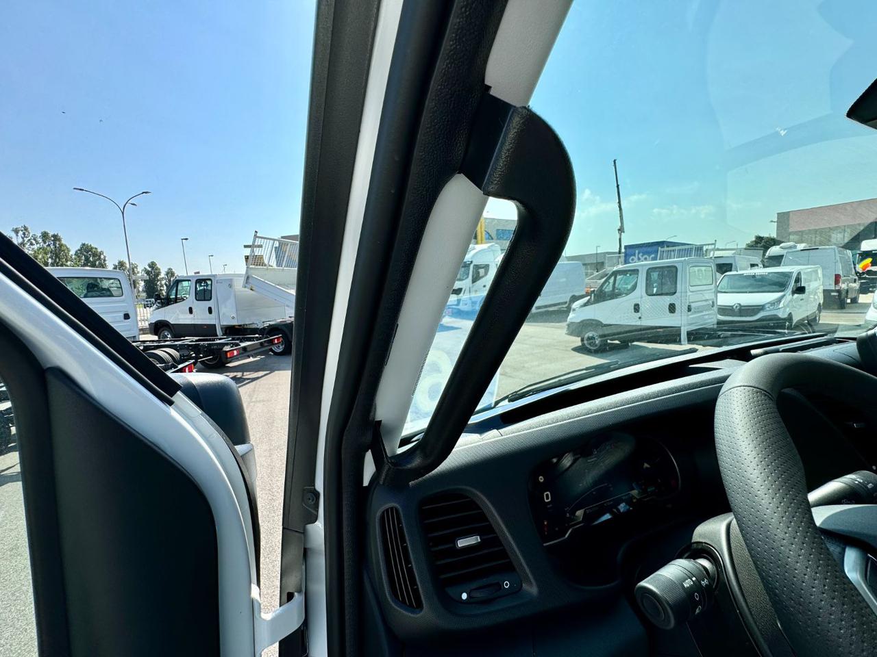 IVECO DAILY  35c160 DOPPIA CABINA MY2024 passo 3450 - 16