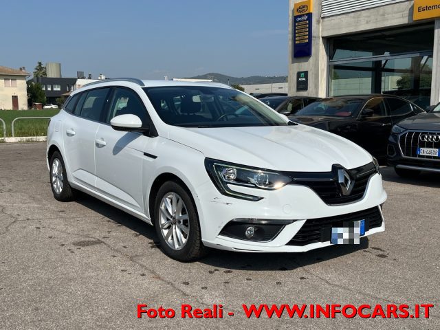 RENAULT Megane Bianco pastello