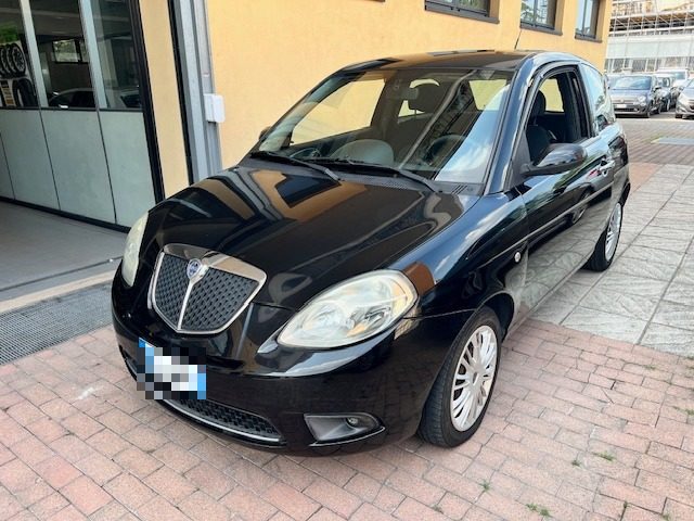 LANCIA Ypsilon 1.2 Platino 