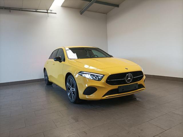 MERCEDES-BENZ A 180 Automatic  Progressive Advanced Mild Hybrid 