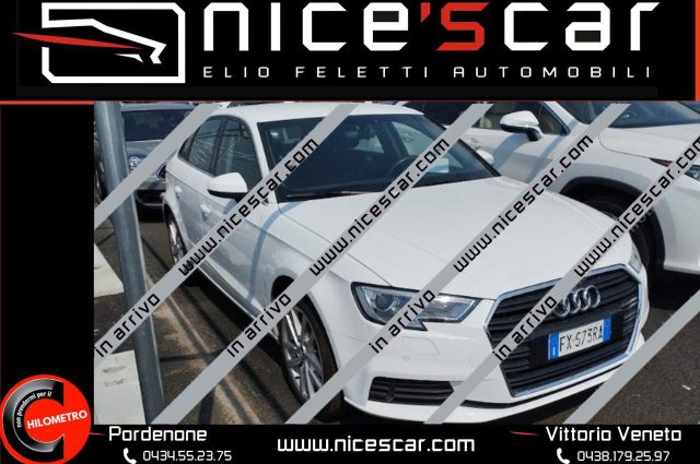 AUDI A3 30 TDI S tronic Business 