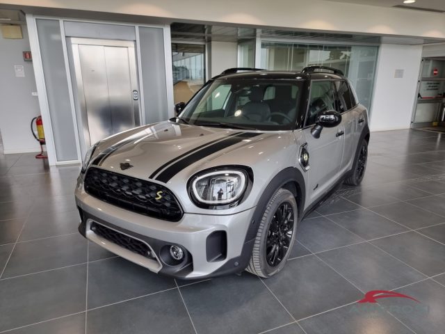 MINI Countryman Cooper SE  ALL4 Essential Premium Plus Package 