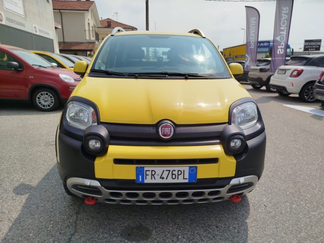 FIAT Panda Cross Giallo pastello