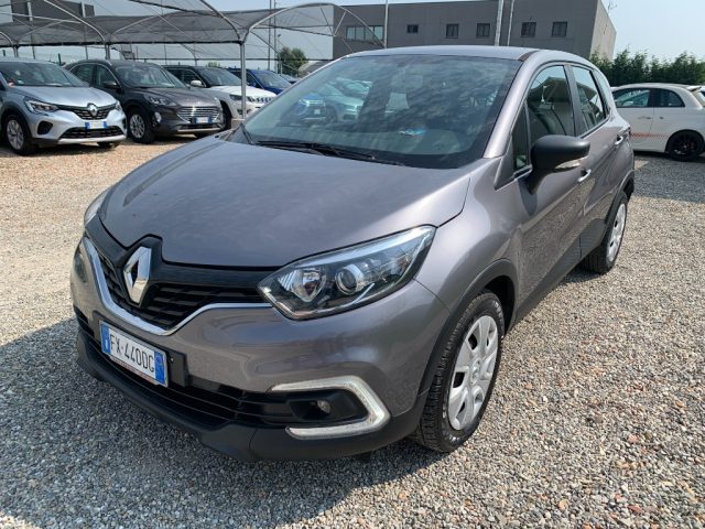 RENAULT Captur Grigio scuro metallizzato