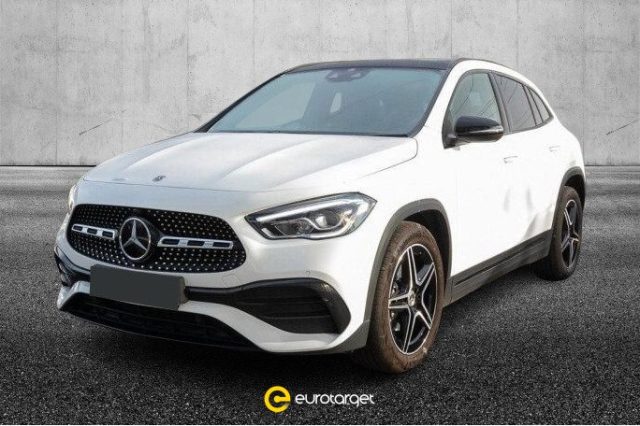 MERCEDES-BENZ GLA 180 d Automatic Premium 