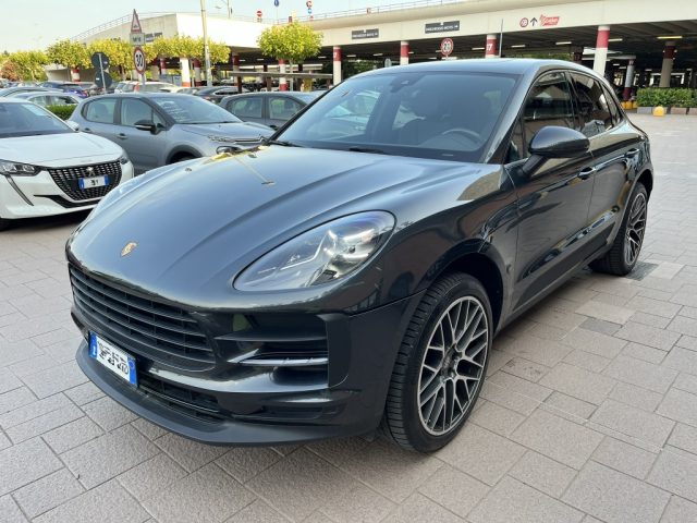 PORSCHE Macan 2.0 