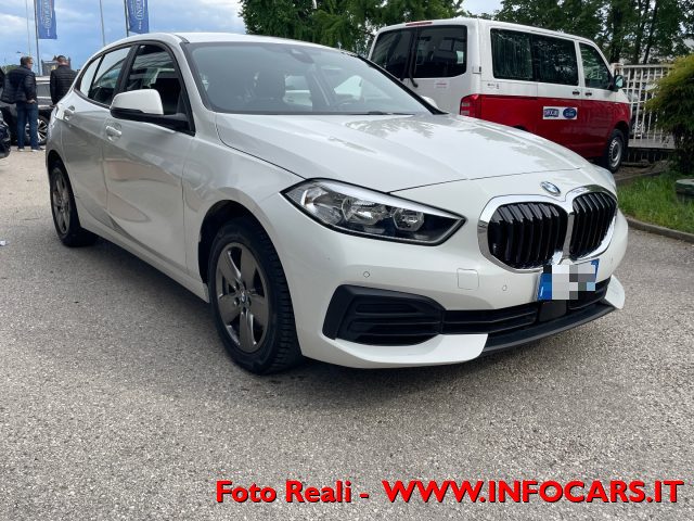 BMW 118 Bianco pastello