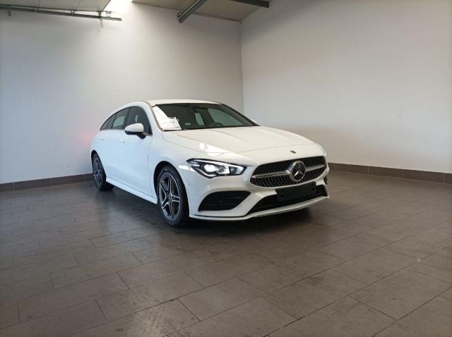 MERCEDES-BENZ CLA 180 Automatic Shooting Brake AMG Line 