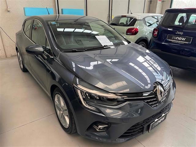 RENAULT Clio 1.6 E Tech hybrid Intens 140cv auto 