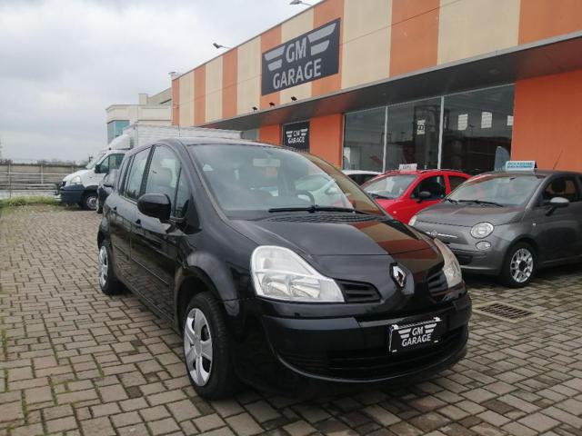 RENAULT Modus 1.2 16V Dynamique 