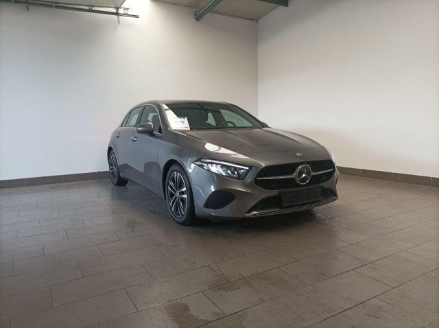 MERCEDES-BENZ A 200 d Automatic Progressive Advanced Plus 