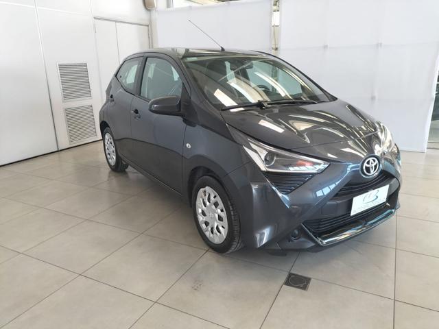 TOYOTA Aygo 1.0 VVT-i 72 CV 5 porte x-business MMT 