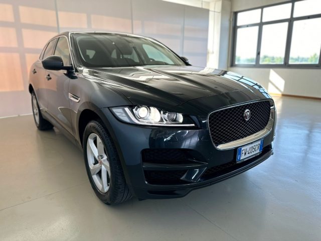 JAGUAR F-Pace 2.0 D 180 CV aut. Pure - 3