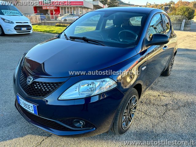 LANCIA Ypsilon Blu metallizzato