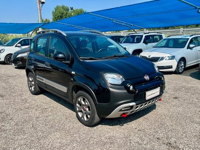 FIAT Panda Cross Nero metallizzato