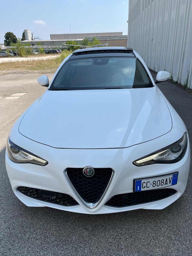 ALFA ROMEO Giulia 2.2 Turbodiesel 160 CV AT8 Executive 