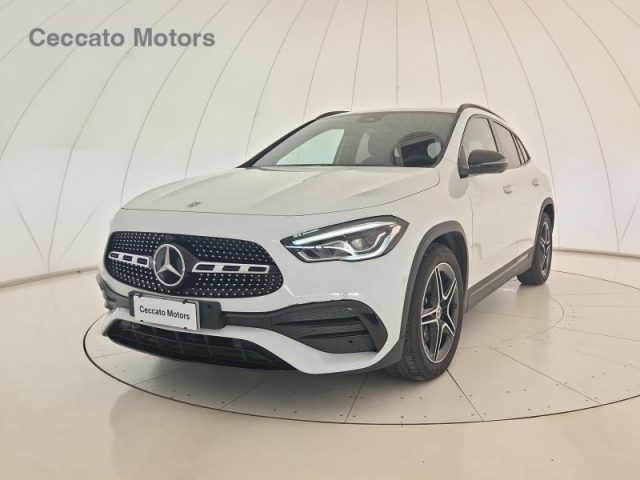 MERCEDES-BENZ GLA 180 d Automatic Premium 