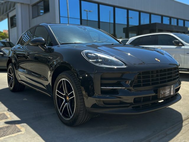 PORSCHE Macan 2.0 