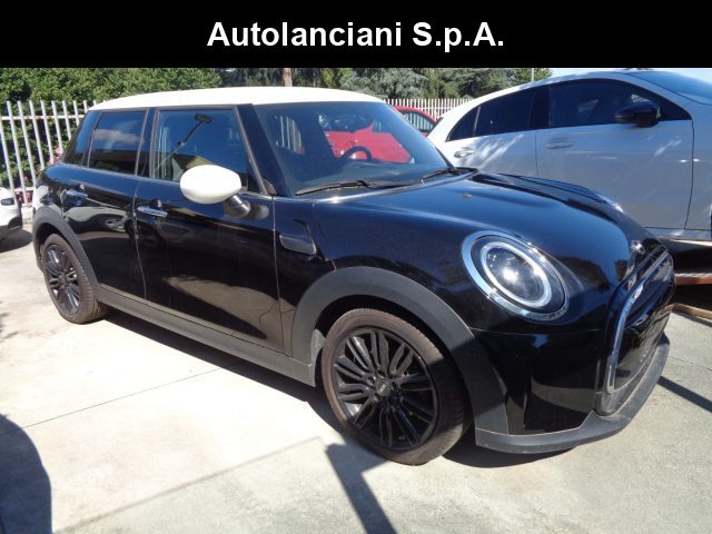 MINI Cooper 1500 5PORTE 136CV AUTOM APPLECARP NAV PDC17 Usato