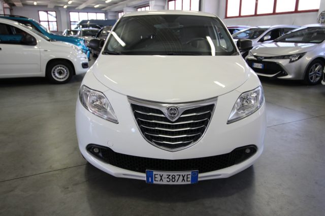 LANCIA Ypsilon 1.2 69 CV 5 porte Silver 