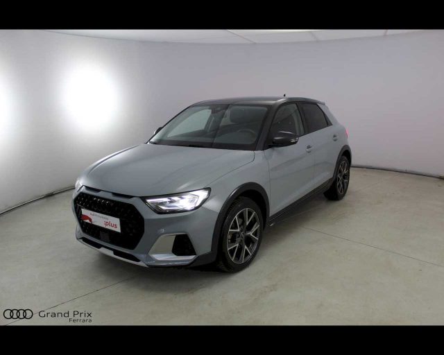 AUDI A1 citycarver 30 TFSI S tronic Identity Contrast 