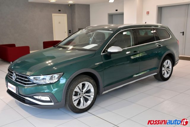 VOLKSWAGEN Passat Alltrack 2.0 TDI 190 CV DSG 4MOTION + DIFF. ELETT. XDS + DY 