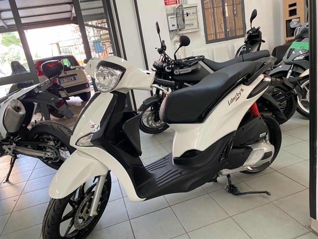 PIAGGIO Liberty 125 Bianco metallizzato