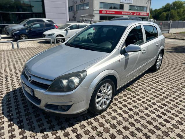 OPEL Astra 1.7 CDTI 101CV 5 porte Cosmo 