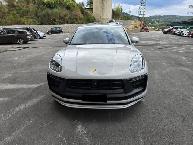 PORSCHE Macan Bianco pastello