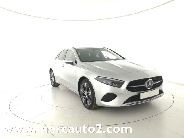 MERCEDES-BENZ CLA Argento metallizzato