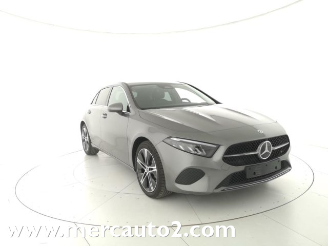 MERCEDES-BENZ CLA Grigio metallizzato