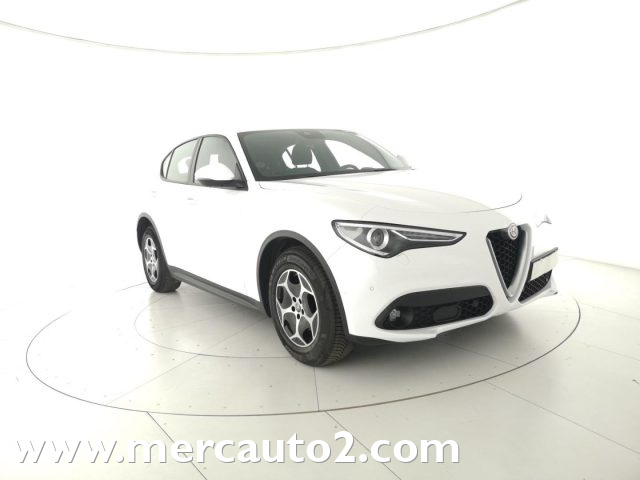 ALFA ROMEO Stelvio Bianco pastello