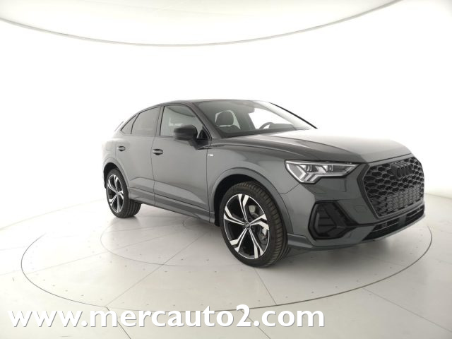 AUDI Q3 Grigio metallizzato