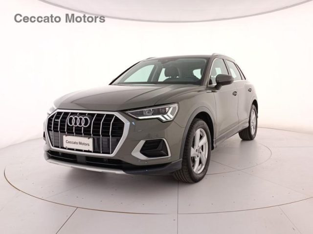 AUDI Q3 40 TDI quattro S tronic Business 