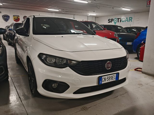 FIAT Tipo Alpin White pastello