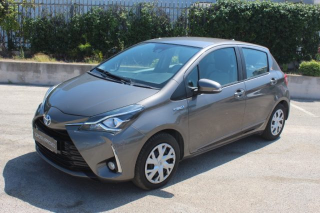 TOYOTA Yaris 1.5 Hybrid 5 porte Active 