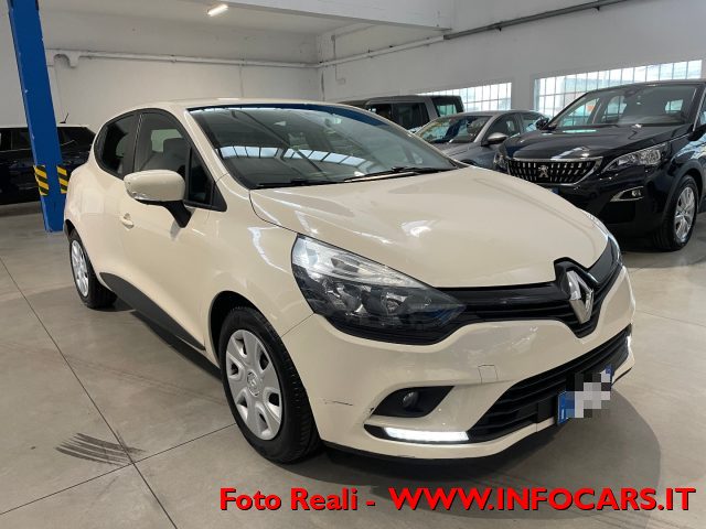 RENAULT Clio PANNA pastello