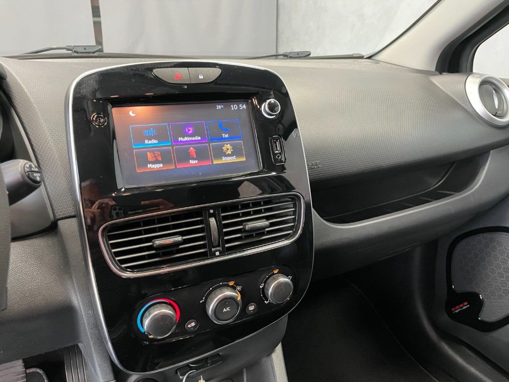 RENAULT Clio 0.9 TCE ENERGY  GPL 90CV MY18 - 24