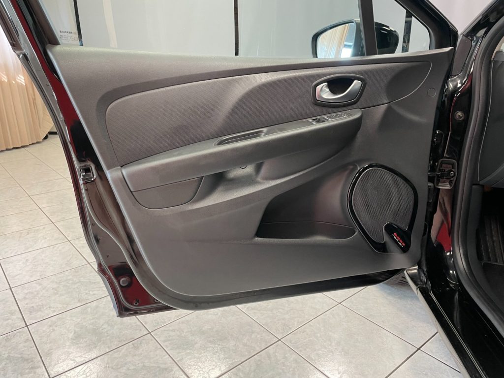 RENAULT Clio 0.9 TCE ENERGY  GPL 90CV MY18 - 40