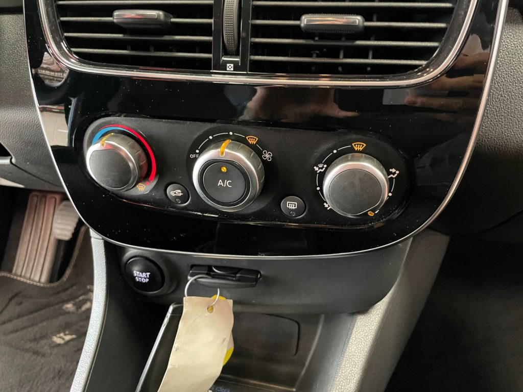 RENAULT Clio 0.9 TCE ENERGY  GPL 90CV MY18 - 48