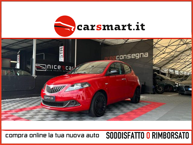 LANCIA Ypsilon 1.0 FireFly 5 porte S&S Hybrid Ecochic Silver 