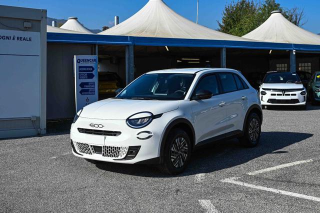 FIAT 600 Hybrid 1.2 100cv 