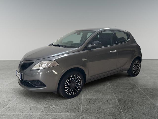 LANCIA Ypsilon 1.2 69 CV 5 porte GPL Ecochic Gold 