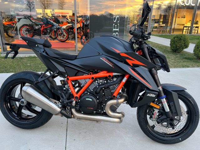 KTM 1290 Super Duke R Nero Opaco pastello