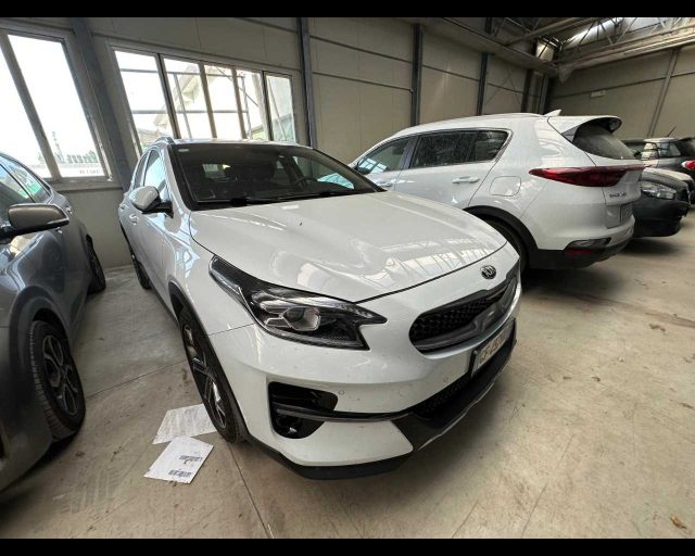 KIA XCeed 1.6 CRDi 136 CV MHEV iMT High Tech 