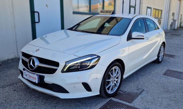 MERCEDES-BENZ A 180 d Automatic Premium 