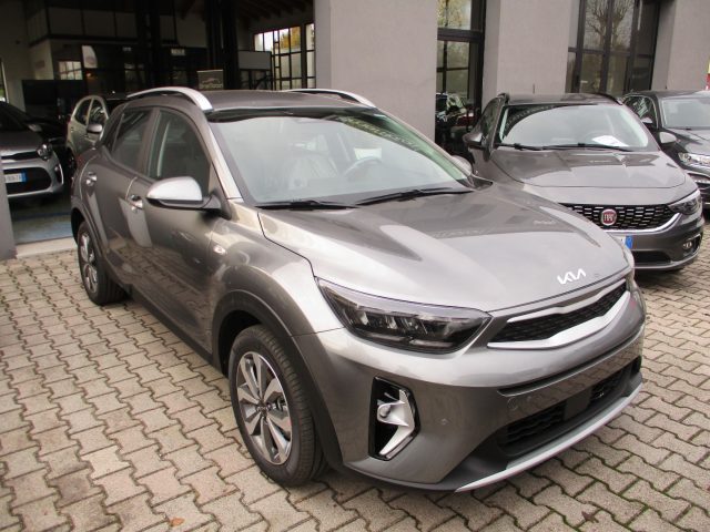 KIA Stonic Grigio metallizzato