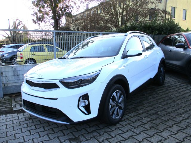 KIA Stonic Bianco pastello